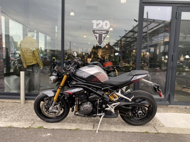 TRIUMPH SPEED TRIPLE 1200 RS