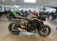 TRIUMPH STREET TRIPLE 765 RS