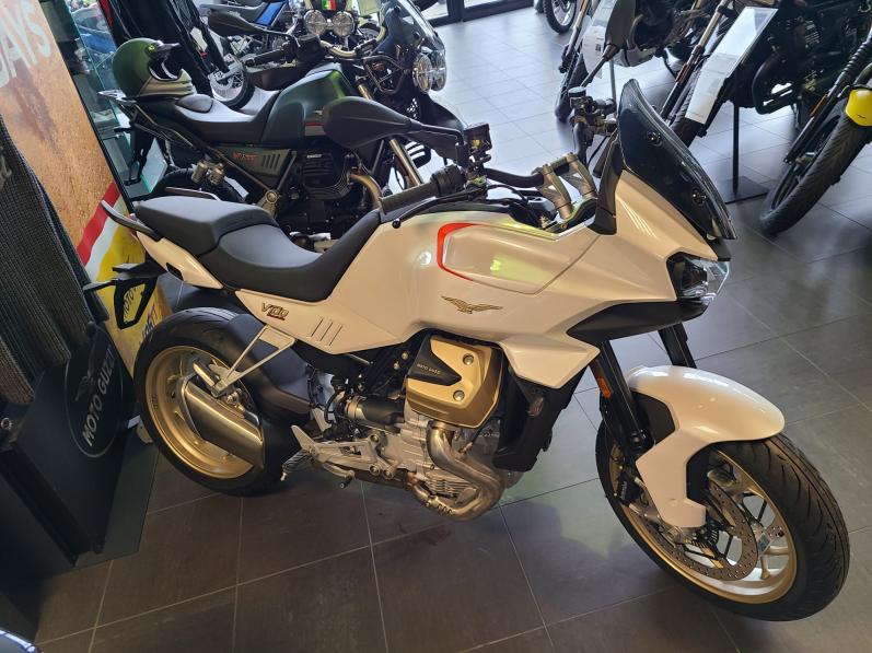 MOTO GUZZI V100  MANDELLO