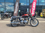 TRIUMPH BONNEVILLE T100 