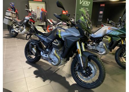 MOTO GUZZI STELVIO