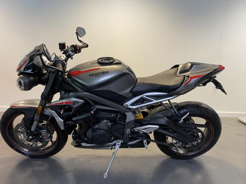 TRIUMPH STREET TRIPLE 765 RS
