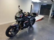 TRIUMPH STREET TRIPLE 765 RS