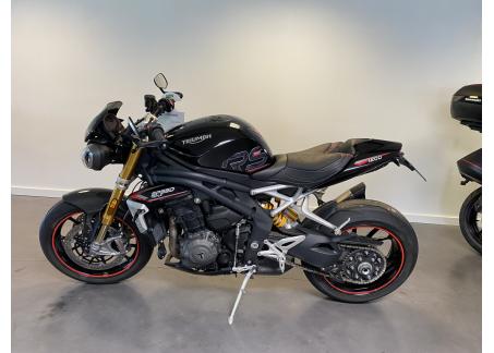 TRIUMPH SPEED TRIPLE 1200 RS