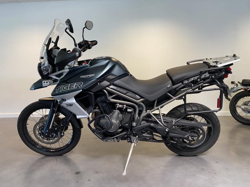 TRIUMPH TIGER 800 XCA