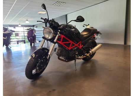 DUCATI 695 MONSTER