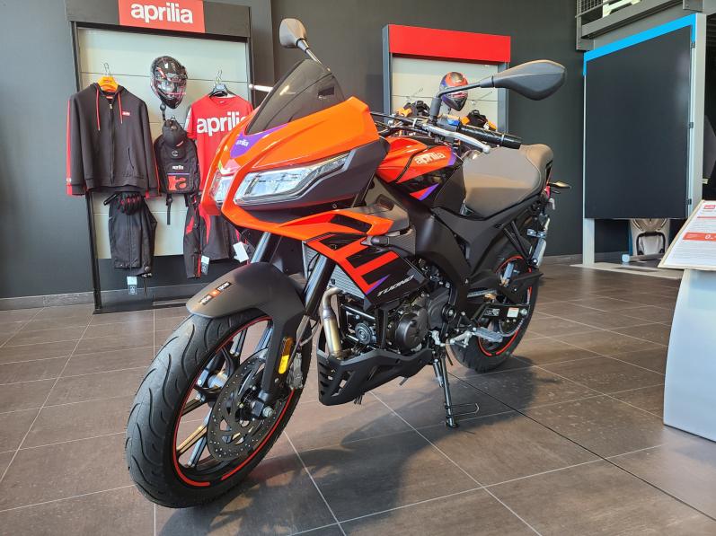 APRILIA TUONO 125
